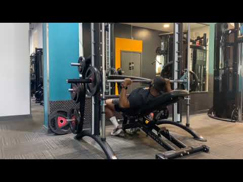 Low Incline Smith Machine Press